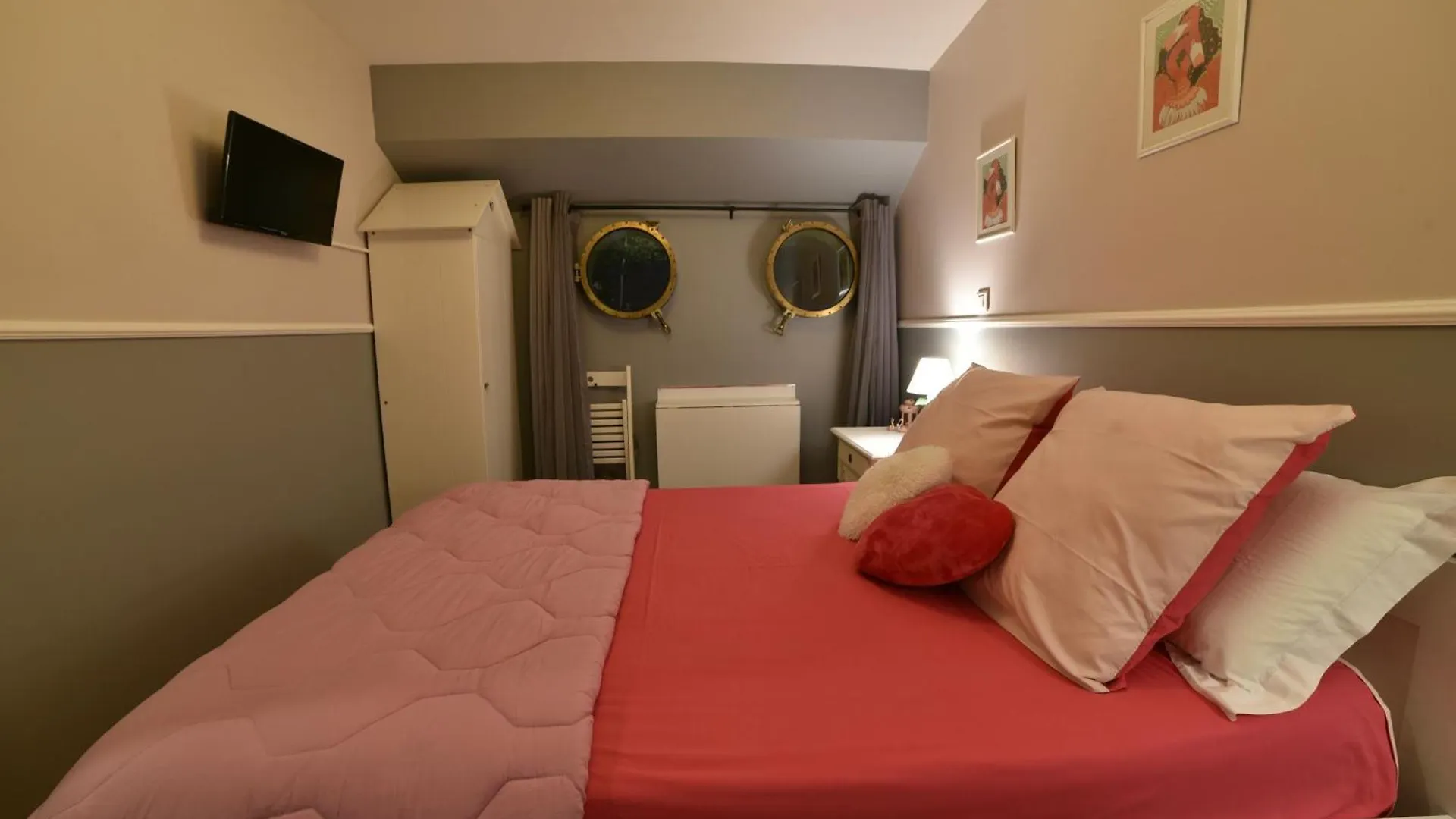 Peniche Amboise Maison D'Hotes Flottante Toulouse Centre بوتيل