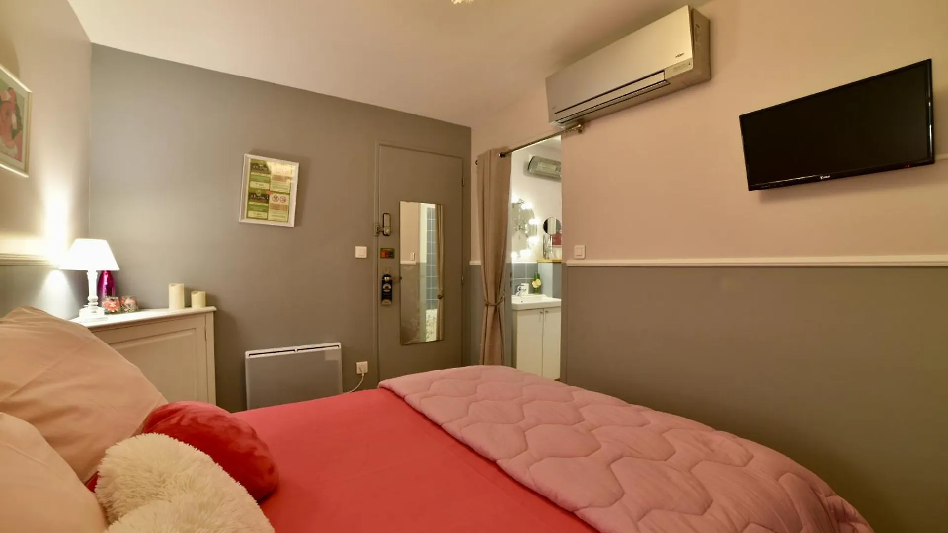 بوتيل Peniche Amboise Maison D'Hotes Flottante Toulouse Centre فرنسا